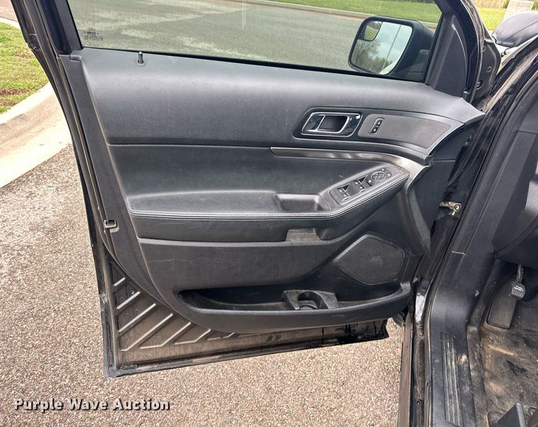 image for item EJ8545 2017 Ford Explorer Police Interceptor SUV