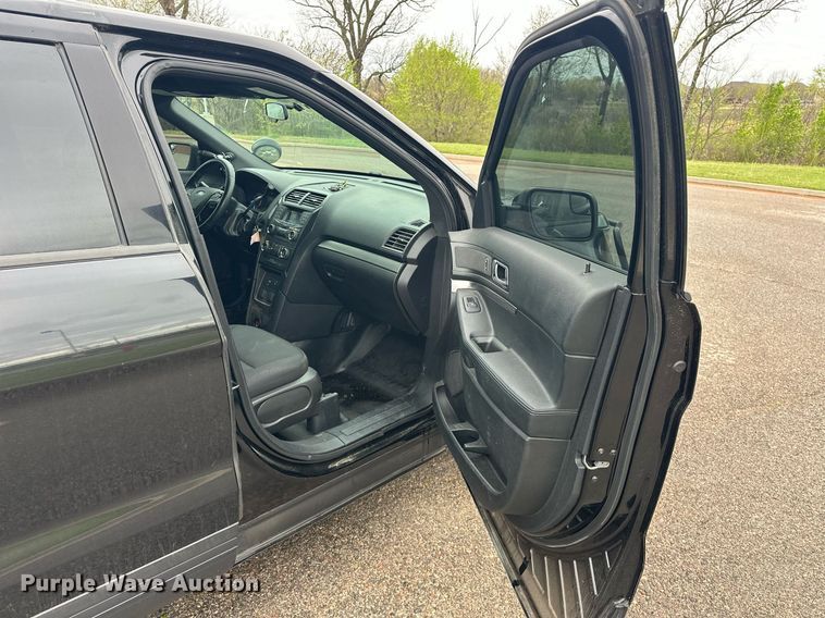 image for item EJ8545 2017 Ford Explorer Police Interceptor SUV