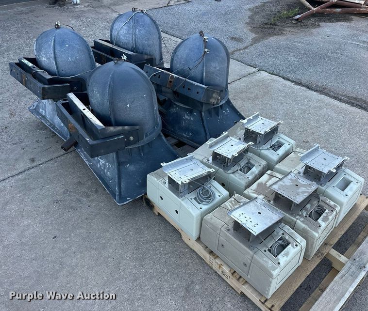 image for item EJ8573 (10) outdoor speakers