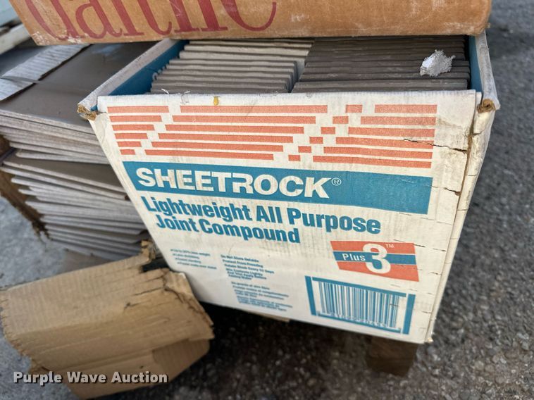 image for item EJ8576 Building materials