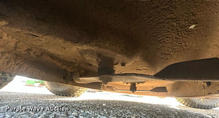 image for item EJ8577 2001 John Deere LT155 lawn mower