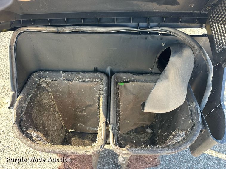 image for item EJ8577 2001 John Deere LT155 lawn mower