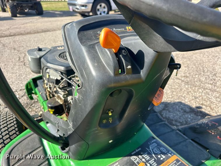 image for item EJ8577 2001 John Deere LT155 lawn mower