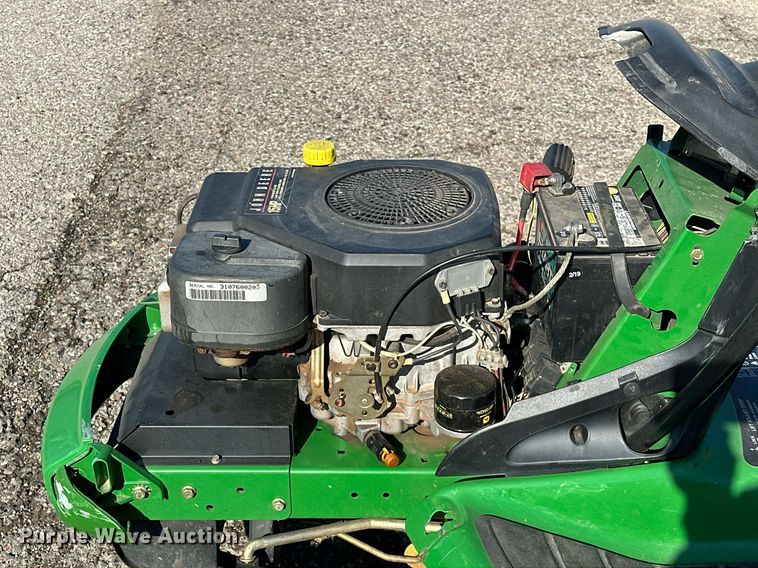 image for item EJ8577 2001 John Deere LT155 lawn mower