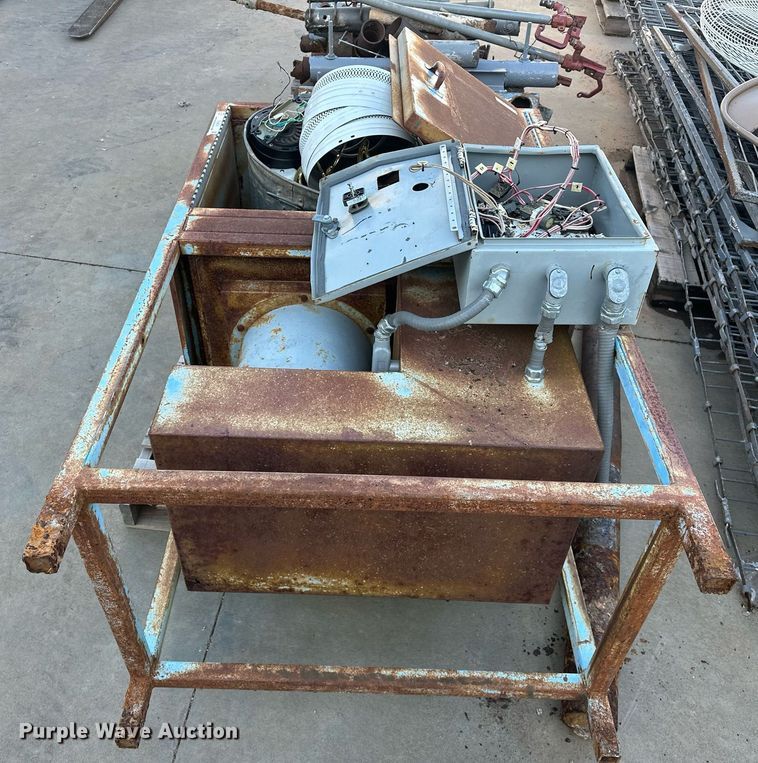 image for item EJ8578 Building materials