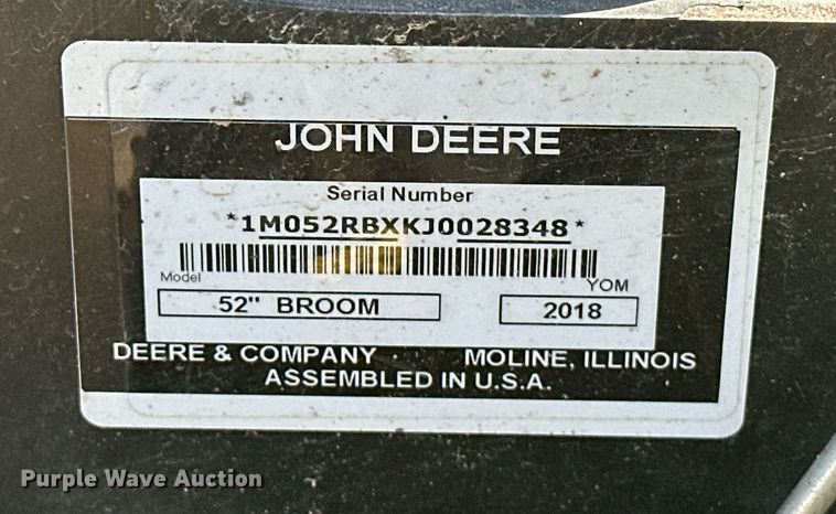 image for item EJ8579 1999 John Deere 4100 MFWD tractor