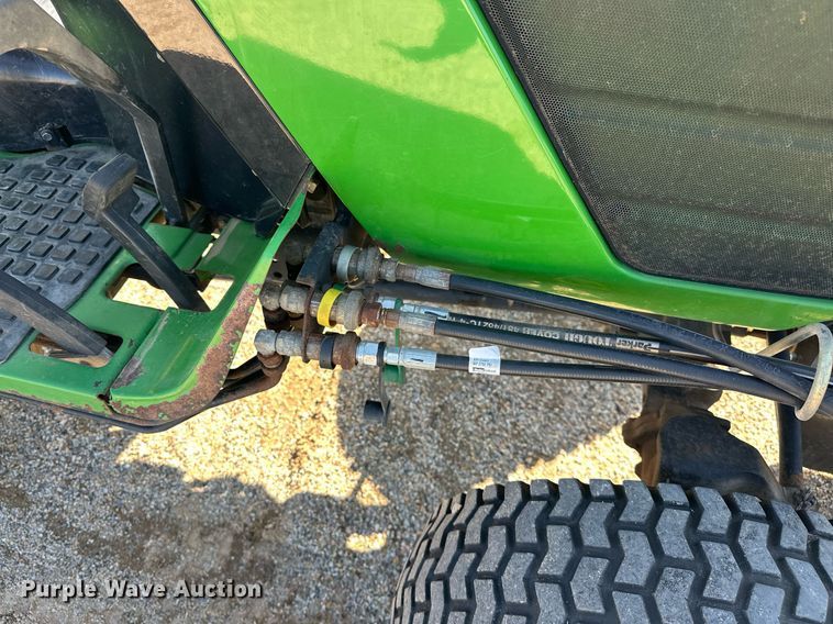 image for item EJ8579 1999 John Deere 4100 MFWD tractor