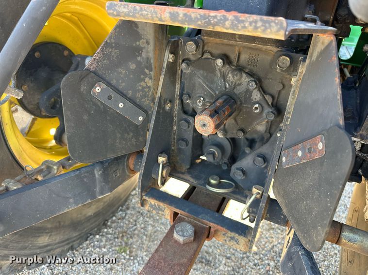 image for item EJ8579 1999 John Deere 4100 MFWD tractor