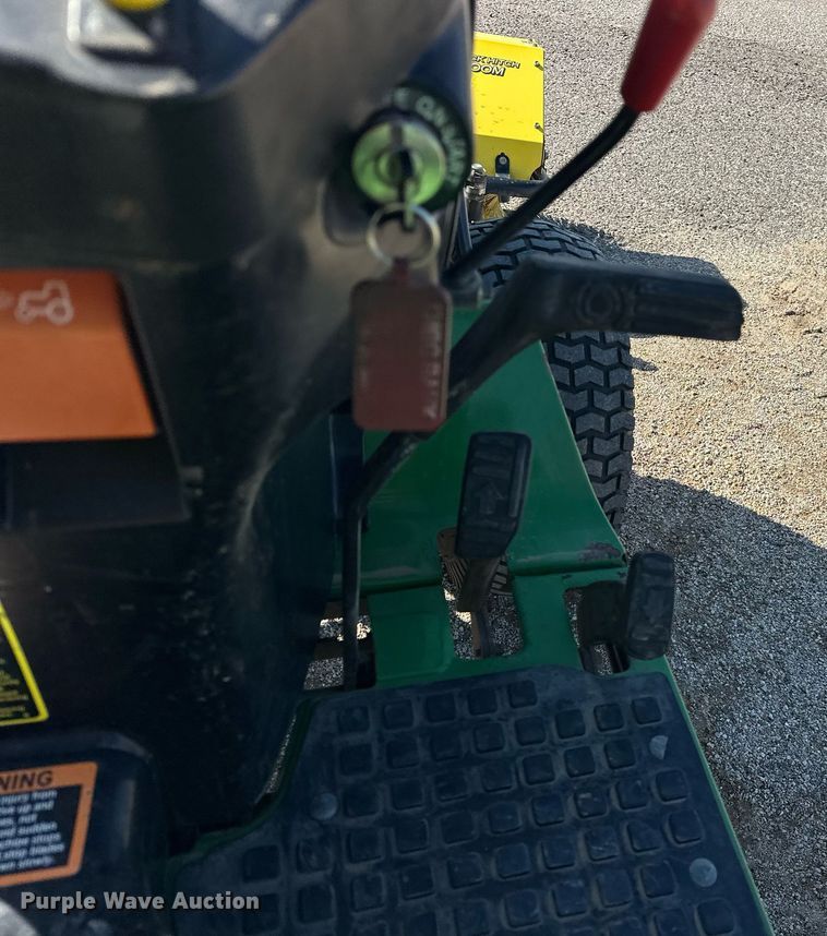 image for item EJ8579 1999 John Deere 4100 MFWD tractor