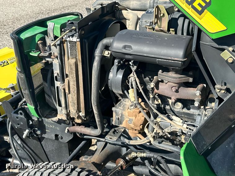 image for item EJ8579 1999 John Deere 4100 MFWD tractor