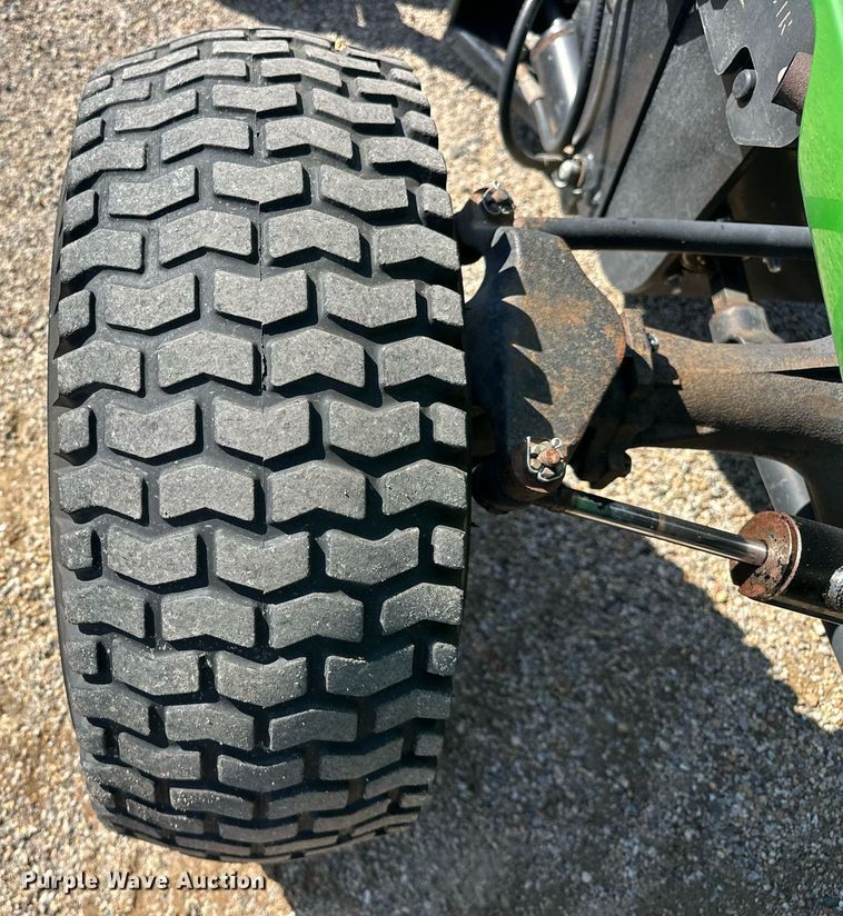 image for item EJ8579 1999 John Deere 4100 MFWD tractor