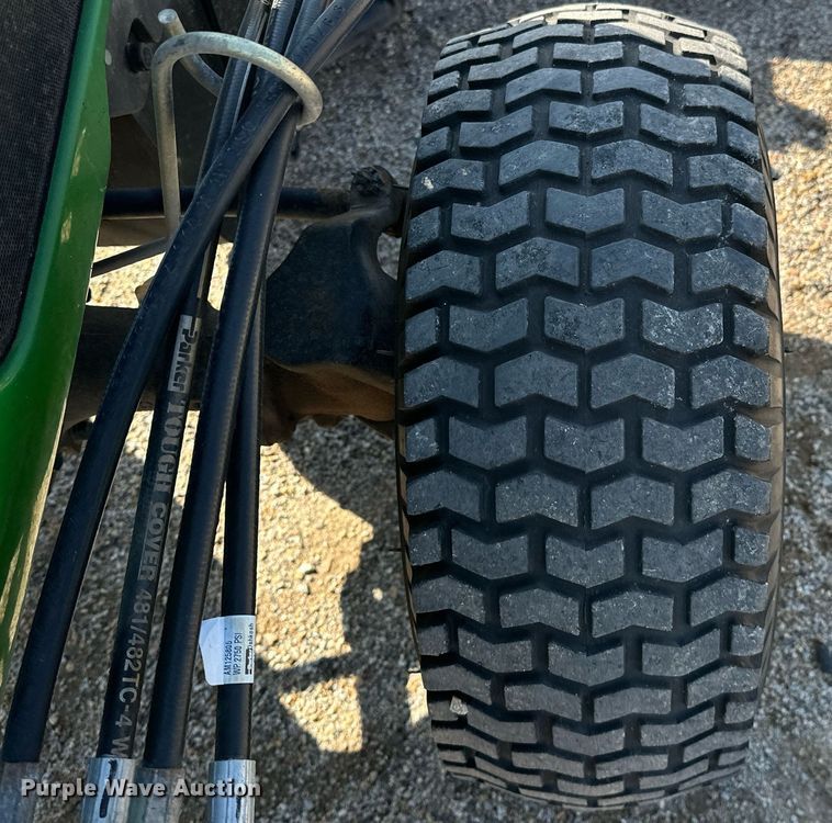 image for item EJ8579 1999 John Deere 4100 MFWD tractor