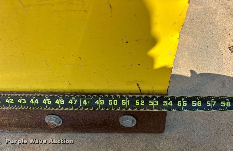 image for item EJ8579 1999 John Deere 4100 MFWD tractor