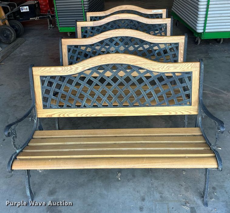 image for item EJ8580 (4) benches