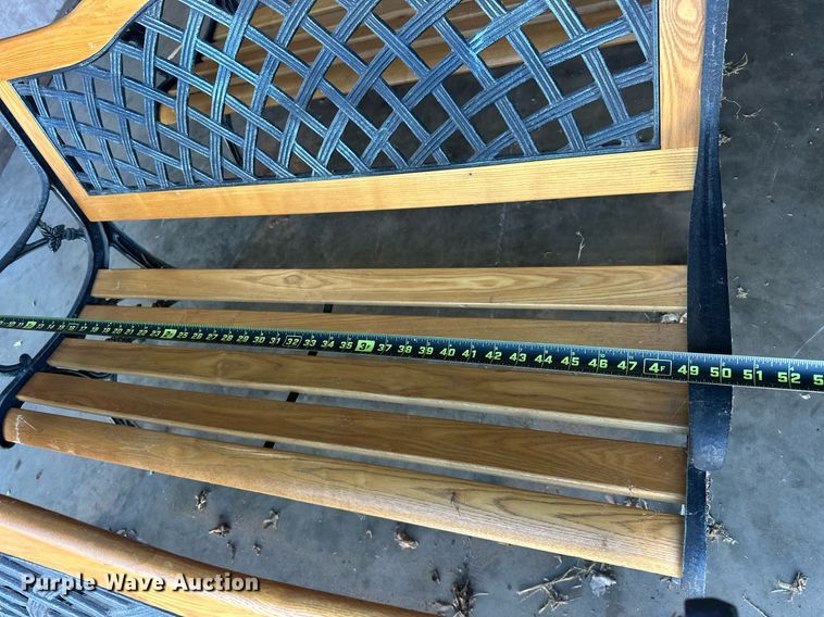 image for item EJ8580 (4) benches