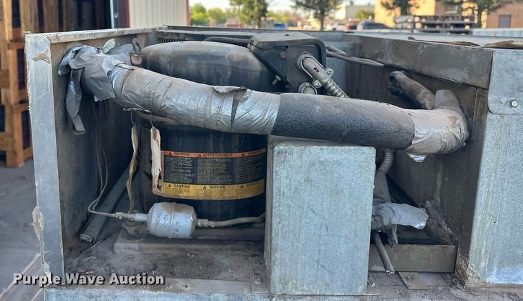 image for item EJ8581 Delfield refrigerator