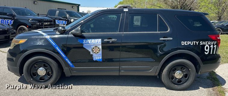image for item EJ8590 2015 Ford Explorer Police interceptor SUV