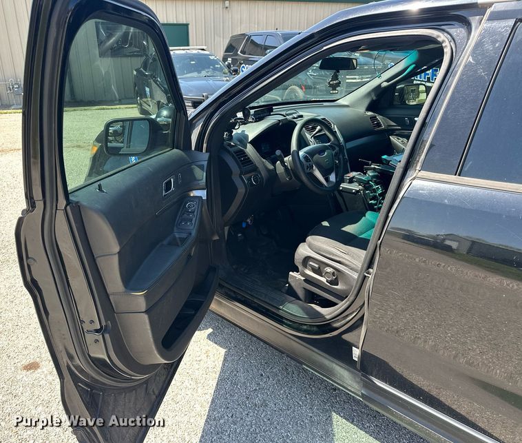 image for item EJ8590 2015 Ford Explorer Police interceptor SUV