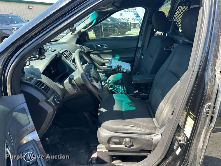image for item EJ8590 2015 Ford Explorer Police interceptor SUV