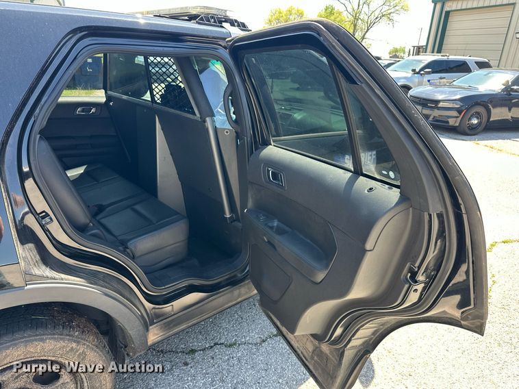 image for item EJ8590 2015 Ford Explorer Police interceptor SUV