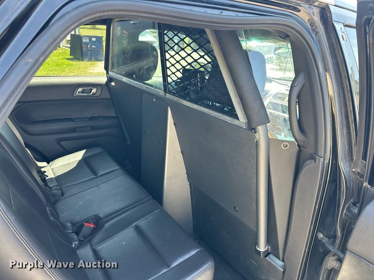 image for item EJ8590 2015 Ford Explorer Police interceptor SUV