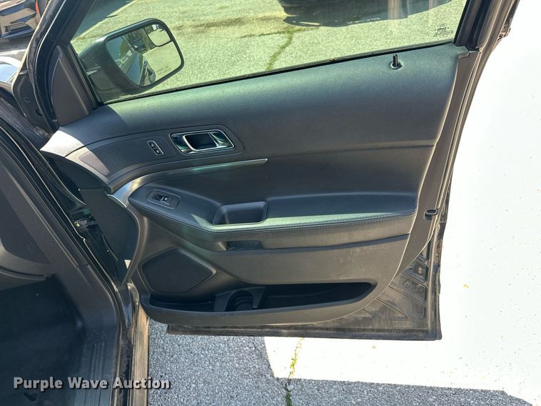 image for item EJ8590 2015 Ford Explorer Police interceptor SUV