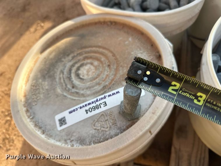 image for item EJ8604 Fasteners