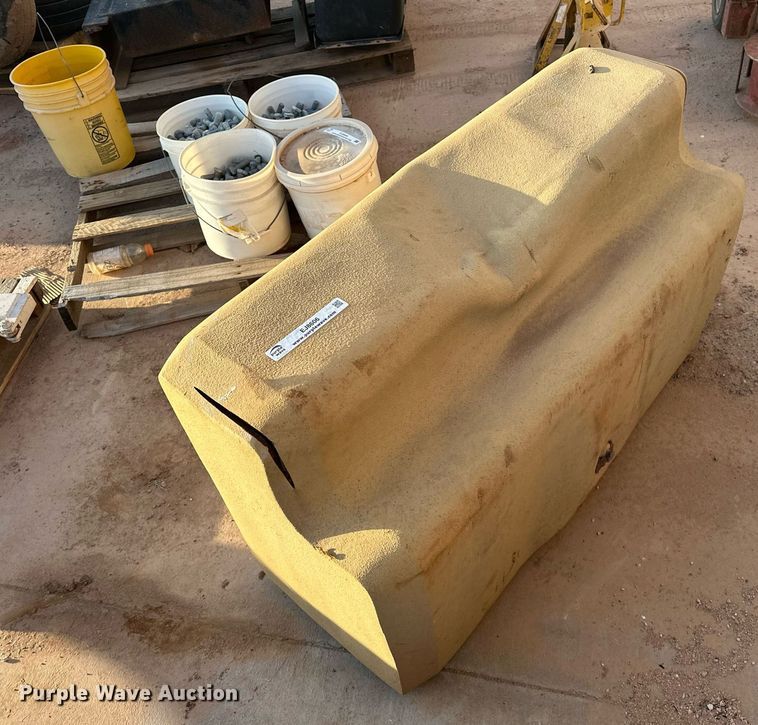 image for item EJ8606 Tank