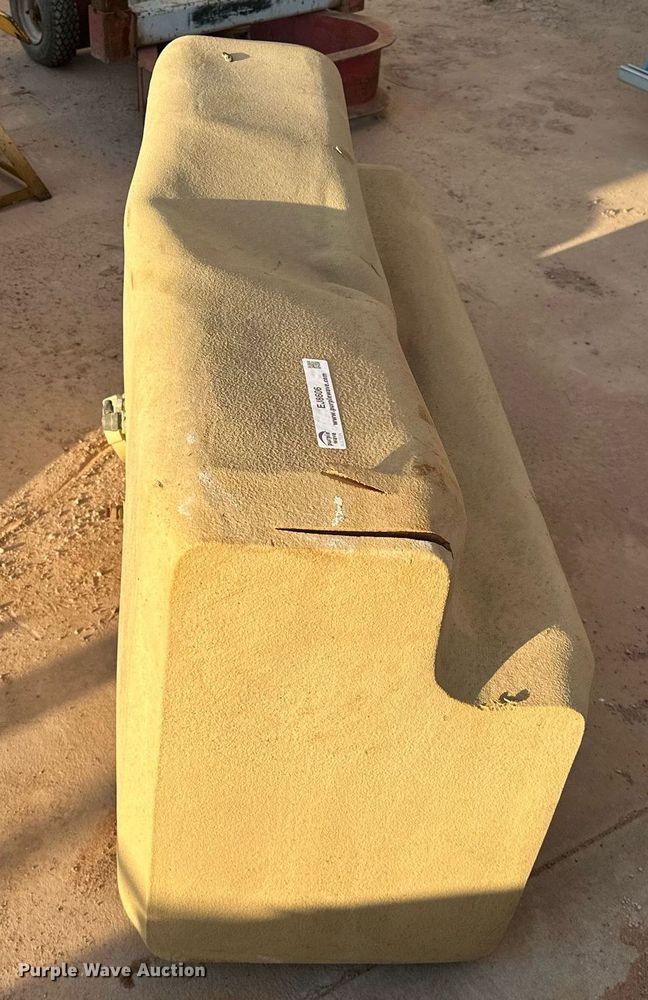 image for item EJ8606 Tank