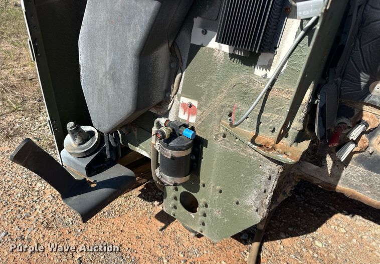 image for item EJ8608 1991 Freightliner M915A2 semi truck cab