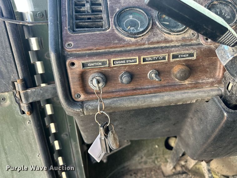 image for item EJ8608 1991 Freightliner M915A2 semi truck cab