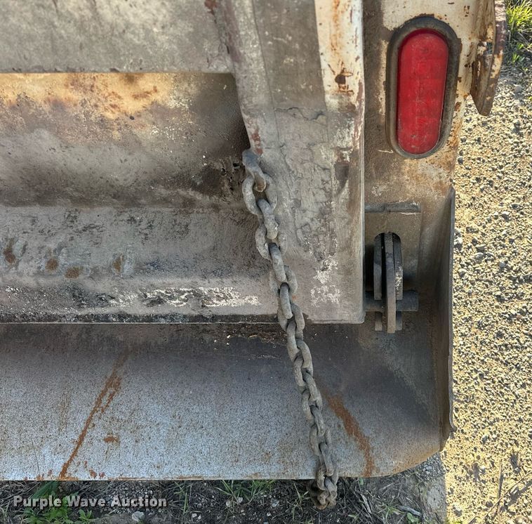 image for item EJ8609 McClain Galion 502F dump bed