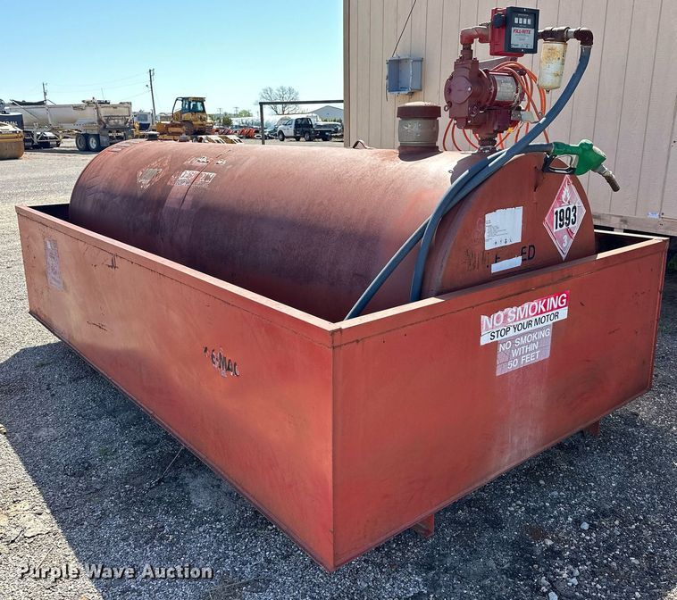 image for item EJ8611 Fuel tank