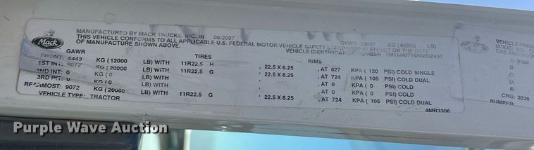 image for item EJ8613 2008 Mack CHU613 semi truck