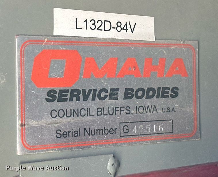 image for item EJ8614 2004 GMC C6500 utility / service truck