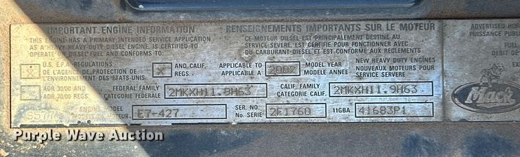 image for item EJ8615 2003 Mack CH613 semi truck