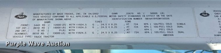 image for item EJ8615 2003 Mack CH613 semi truck