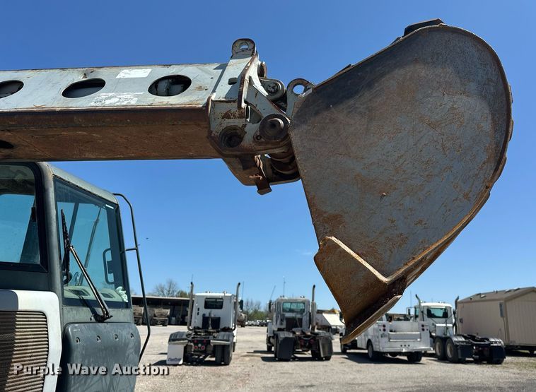 image for item EJ8616 2007 Gradall XL4100 II wheeled excavator
