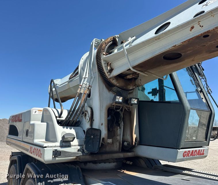 image for item EJ8616 2007 Gradall XL4100 II wheeled excavator