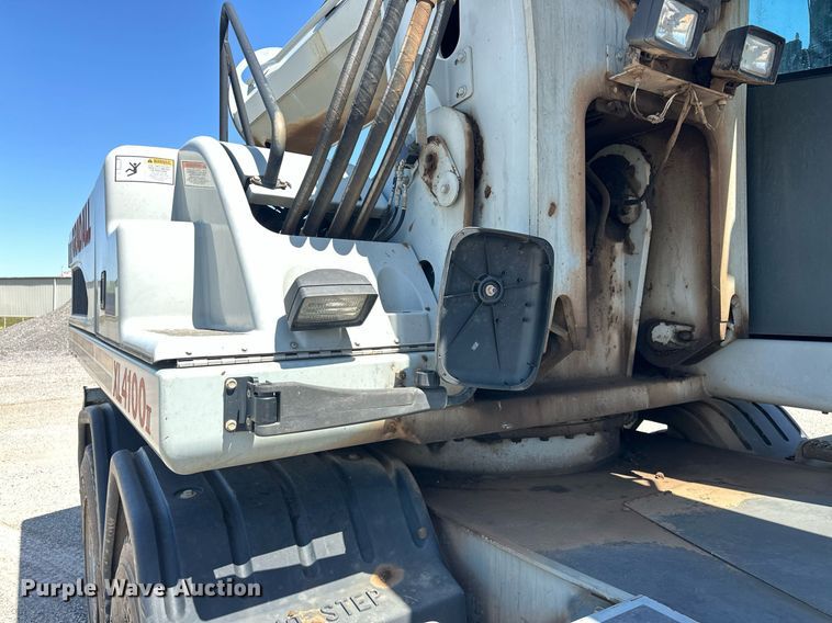 image for item EJ8616 2007 Gradall XL4100 II wheeled excavator