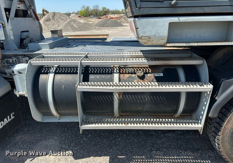 image for item EJ8616 2007 Gradall XL4100 II wheeled excavator