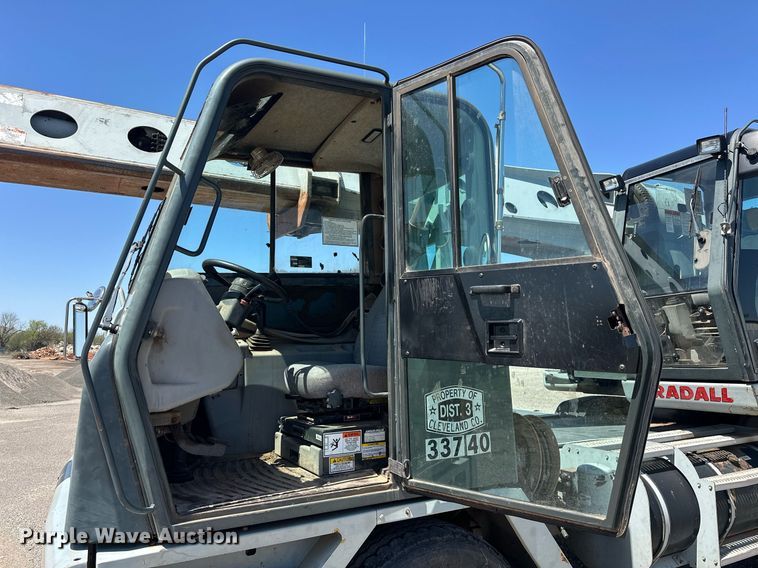 image for item EJ8616 2007 Gradall XL4100 II wheeled excavator