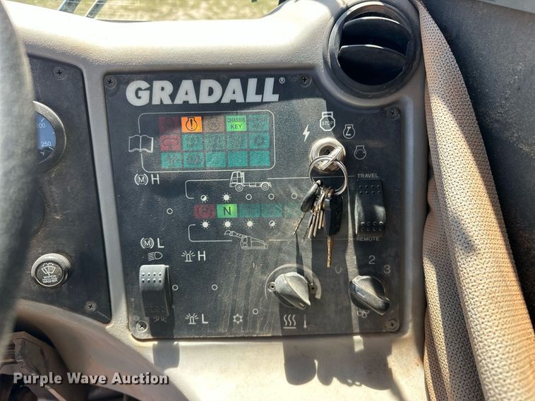 image for item EJ8616 2007 Gradall XL4100 II wheeled excavator