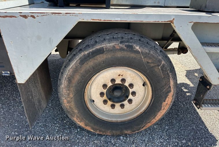 image for item EJ8616 2007 Gradall XL4100 II wheeled excavator