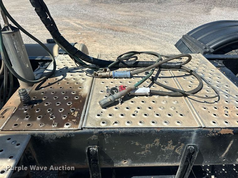 image for item EJ8617 2015 Freightliner Coronado semi truck