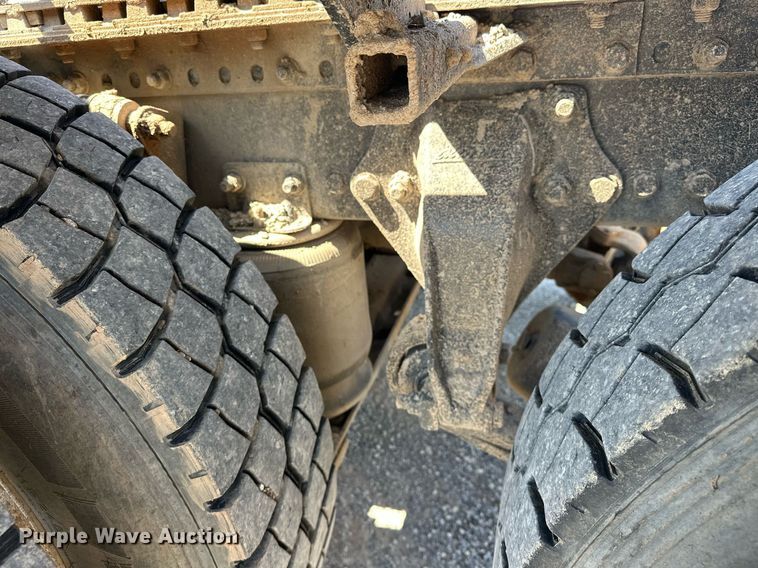 image for item EJ8617 2015 Freightliner Coronado semi truck