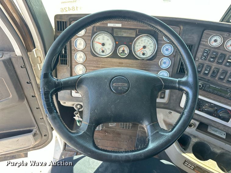 image for item EJ8617 2015 Freightliner Coronado semi truck