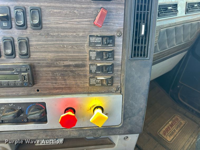 image for item EJ8617 2015 Freightliner Coronado semi truck