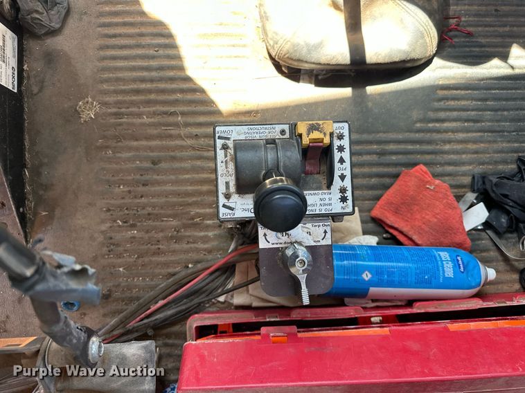 image for item EJ8617 2015 Freightliner Coronado semi truck