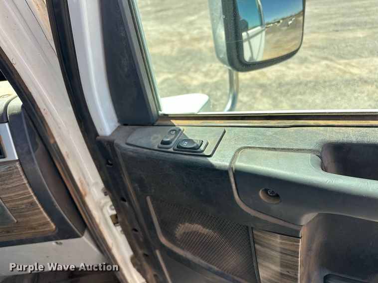 image for item EJ8617 2015 Freightliner Coronado semi truck